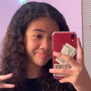 Meet your Posher, Maddie